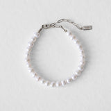 Bracelet Harry Komète Atelier en perles d’eau douce naturelles, bijou unisexe fait main en acier inoxydable doré à l’or 18 carats, résistant à l’eau argenté.